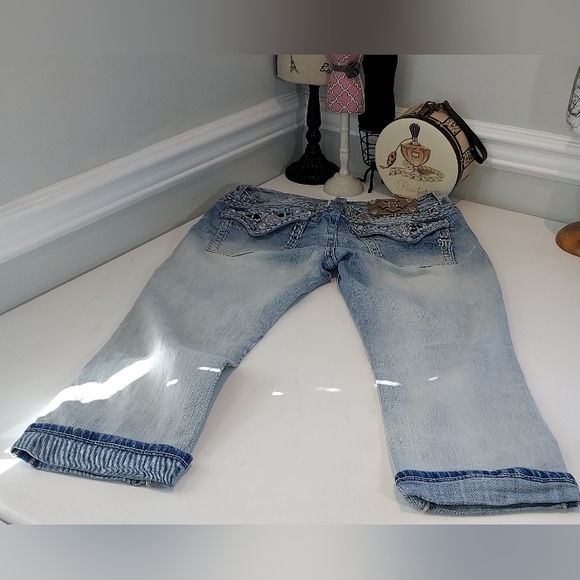 Miss Me Light Wash Cuffed Capri JE5831P5 Jeans Pre-owned - Picture 7 of 16